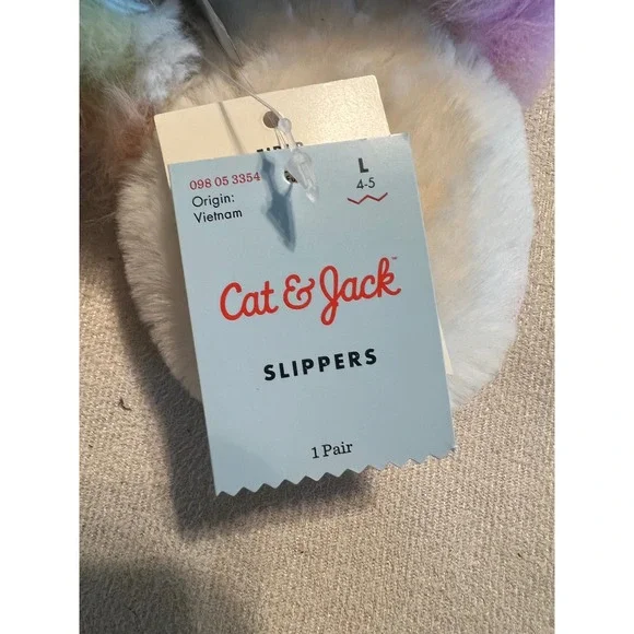 Cat & Jack Unicorn Slippers Off-White Rainbow Faux Fur Silver Horn Size L 4-5 - Picture 5 of 9